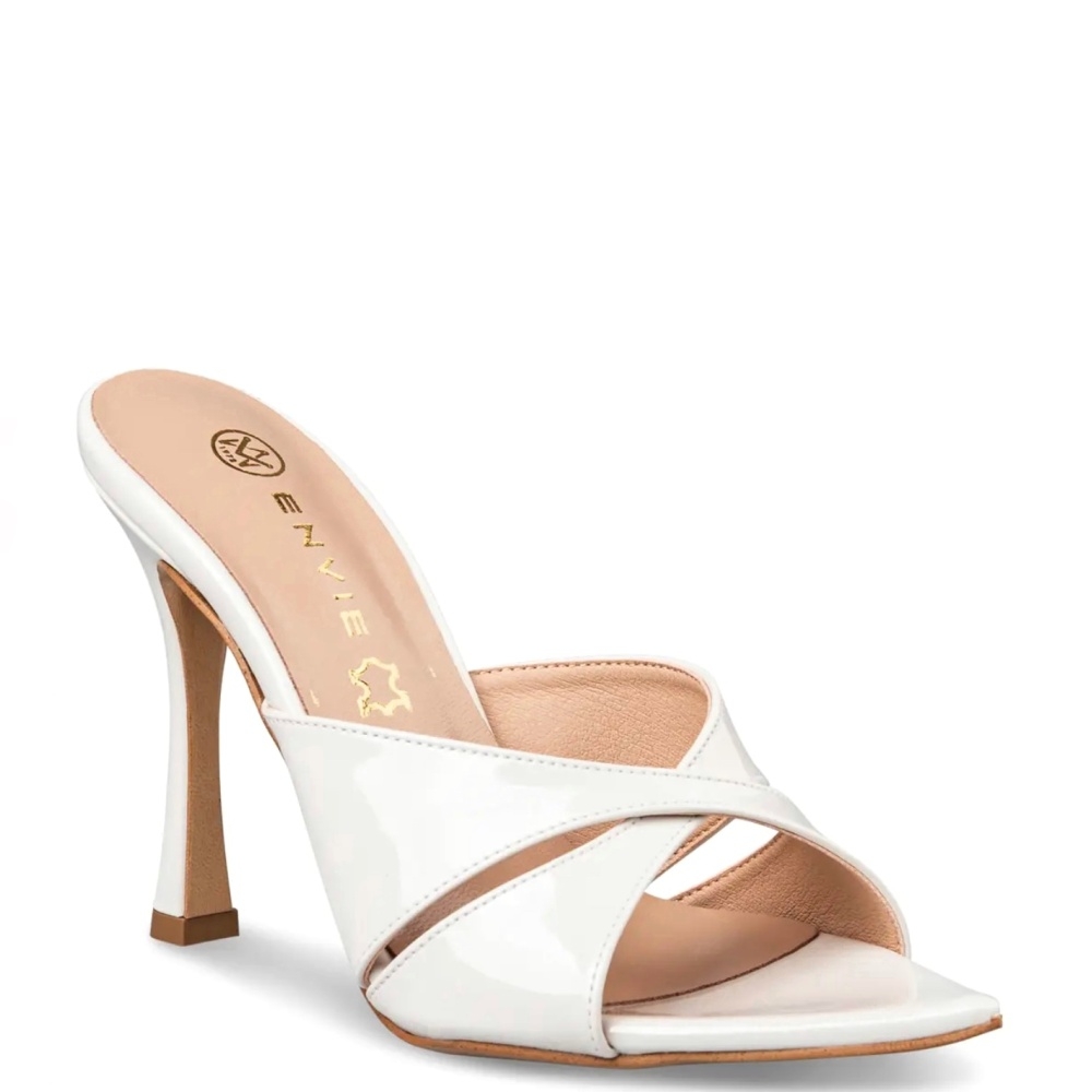 FLARED HEEL MULES